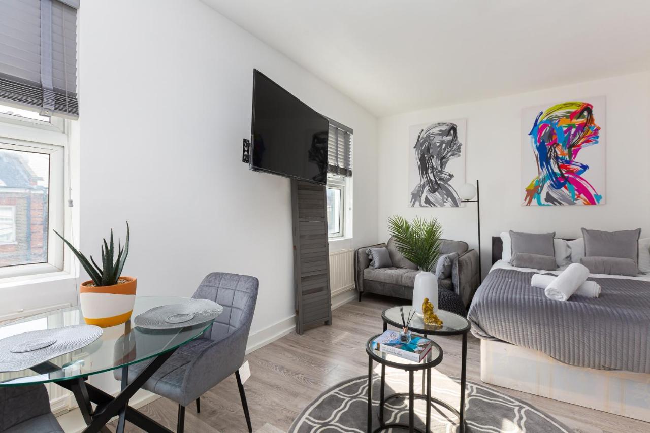 Studio Apt, 8 Min Walk From Tube 3 런던 외부 사진